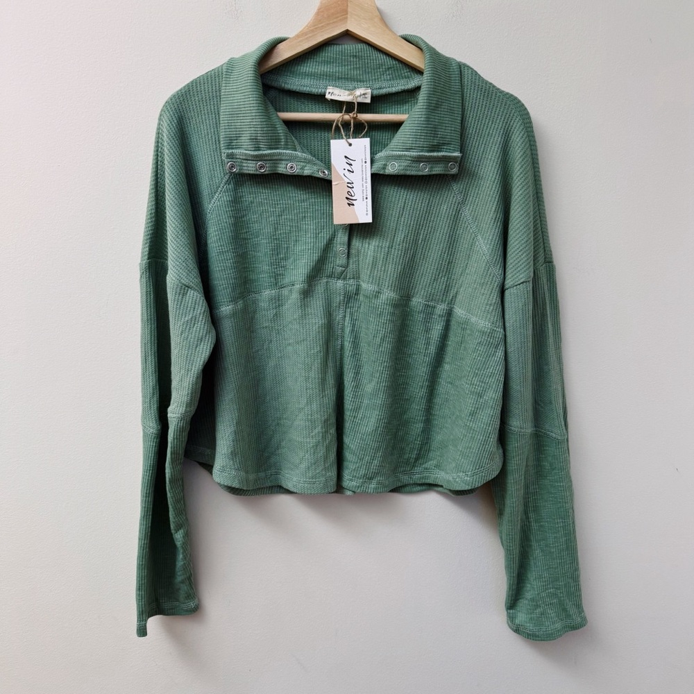 Boutique NWT Sage Green Long Sleeve - Picture 1 of 9